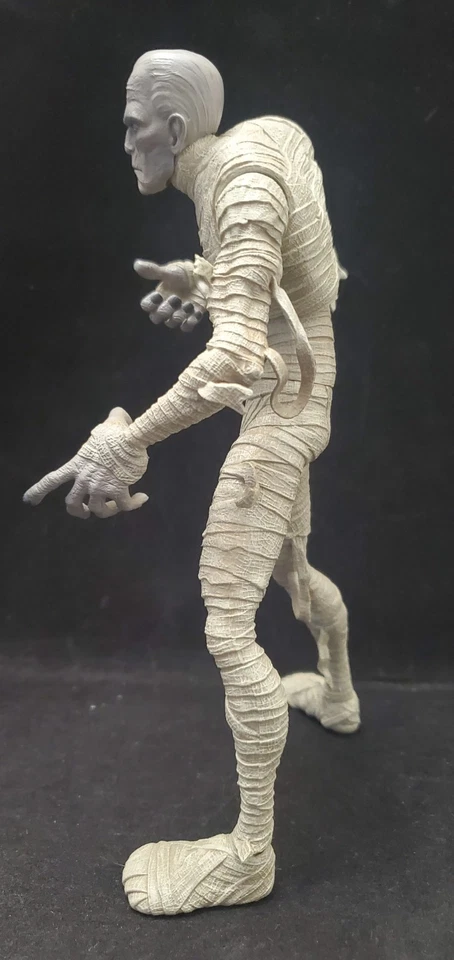 Figura de acción coleccionable Mezco Toyz 2013 Universal Monsters The Mummy 9" Foto 2 de 4