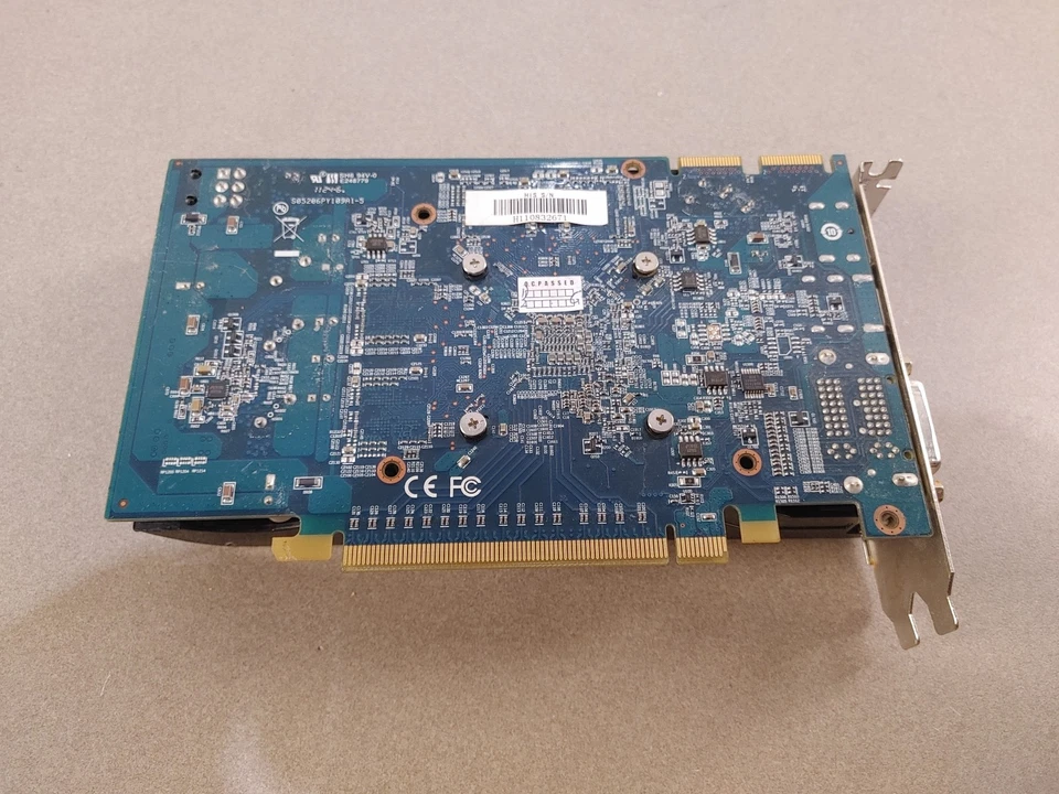 GOOD CONDITION HIS Radeon HD 6770 6pin GPU Black/Blue - Image 2 of 4