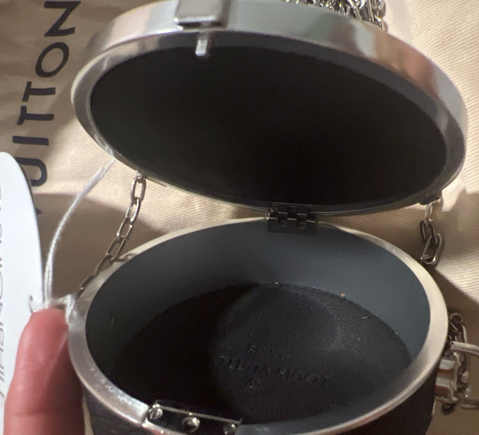 Louis Vuitton Monogram Eclipse Wheel Box Pouch Bl… - image 10