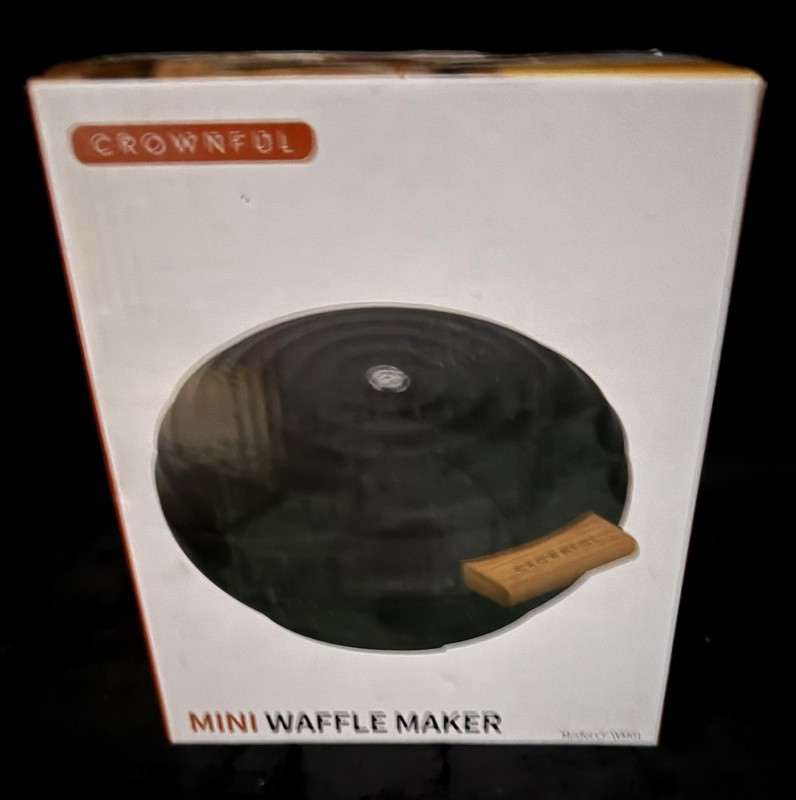 CROWNFUL Mini Waffle Maker Black Round Shape