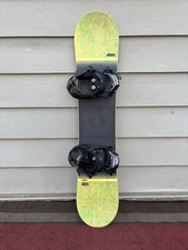 NEW Elan Explore 125cm Jr Snowboard w/ 5th Element Adult Small Bindings Fits 4-8