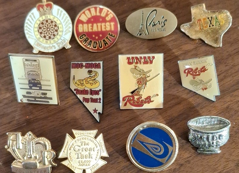 MIXED LOT 12 ENAMEL LAPEL PINS/PINBACKS UNLV REBELS, TEXAS, PARIS LAS VEGAS