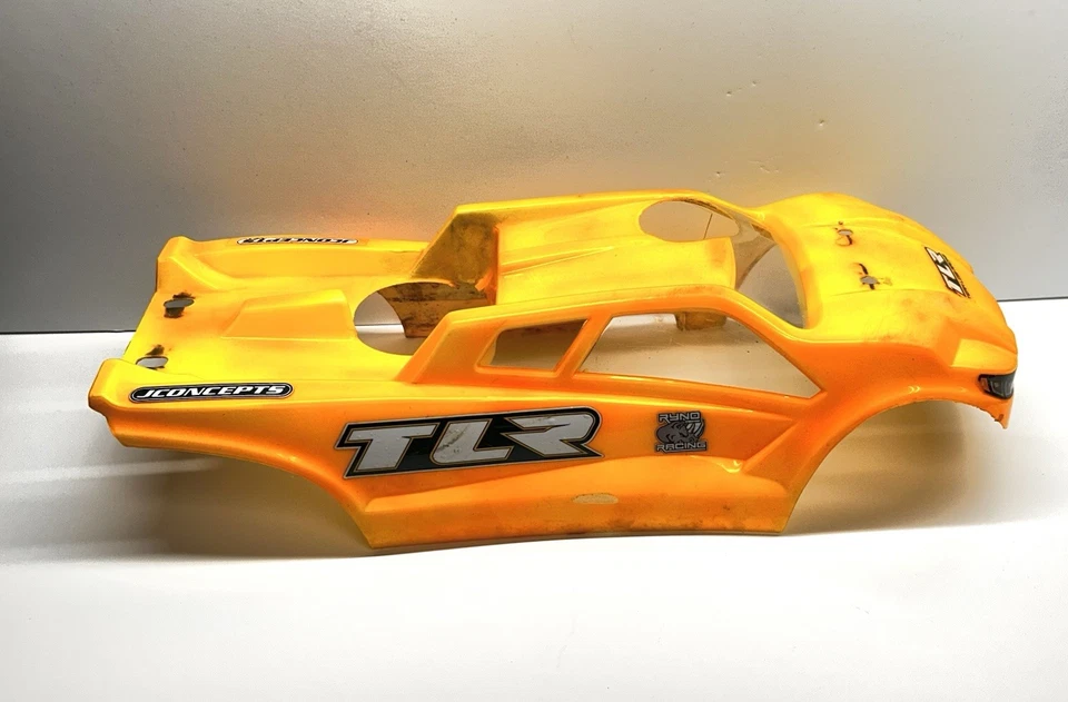 Losi TLR 8ight-T 3.0 4.0 Truggy Body & Wing 240001 240009 - Image 3 of 4