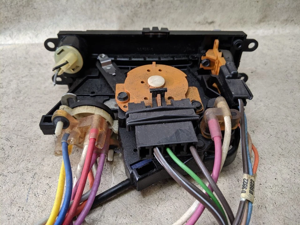 Temperature Climate Control RWD With AC Fits 84-88 OLDSMOBILE CUTLASS f91-203535 - Image 4 of 4