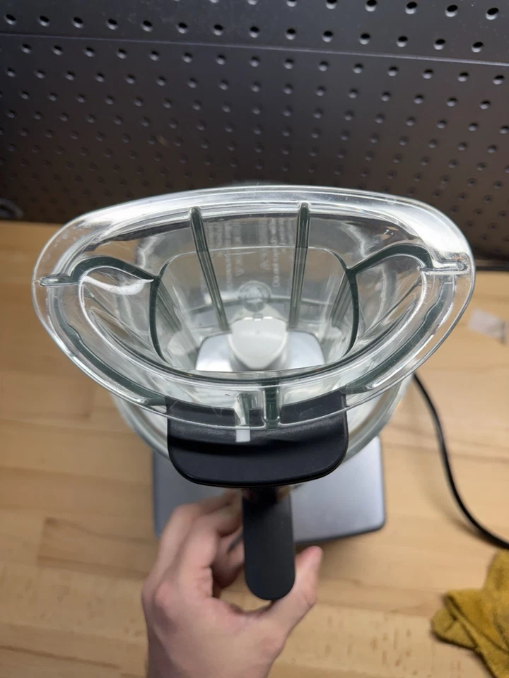 Procesador de alimentos Magimix 4200 XL cuenco, empujador, tapa, base, hoja de acero inoxidable Foto 4 de 4