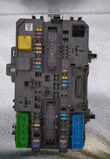 Opel Zafira B / ASTRA H FUSE BOX module (2005-08)  13206759  5DK00866952