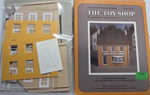 Masterplan Model Buildings The Toy Shop HO/OO Commercial Building Kit Wood/Card