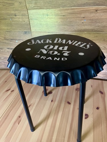 Jack Daniel’sBottle Top Bar Side Table - Picture 2 of 5