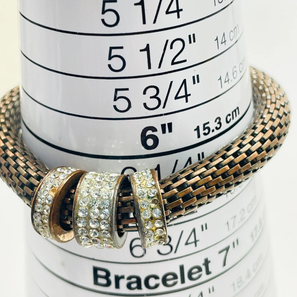 Brazalete de malla tono bronce anillo estrás detalles brillante fiesta navideña Foto 3 de 4