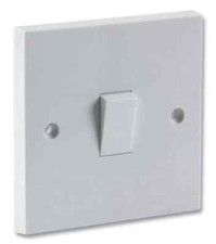 2 Way Single Light Switch 10A (1 Gang) | Fixing Screws | 1, 2, 5 & 10 Packs