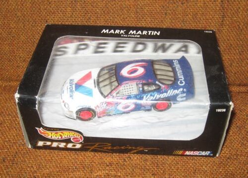 HOT WHEELS VALVOLINE ナスカー　マークマーティン　ビンテージ HOT WHEELS VALVOLINE ナスカー マークマーティン ビンテージ
