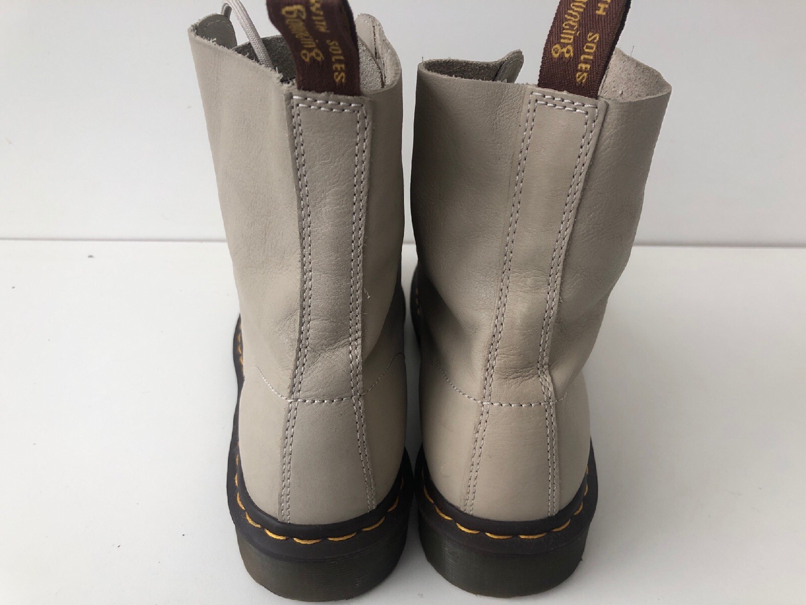 Women’s Soft Leather Rare Beige Dr Martens Pascal Boots Uk9 EU43 Doc Boots DMs image 6