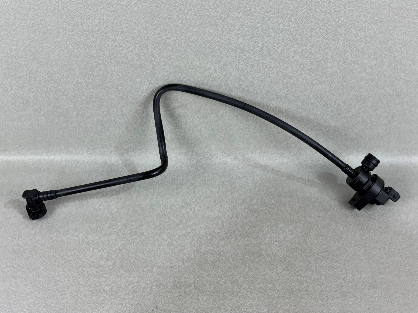 BRAND NEW! ROLLS-ROYCE PHANTOM GENUINE FUEL TANK BREATHER LINE OEM # 7513433