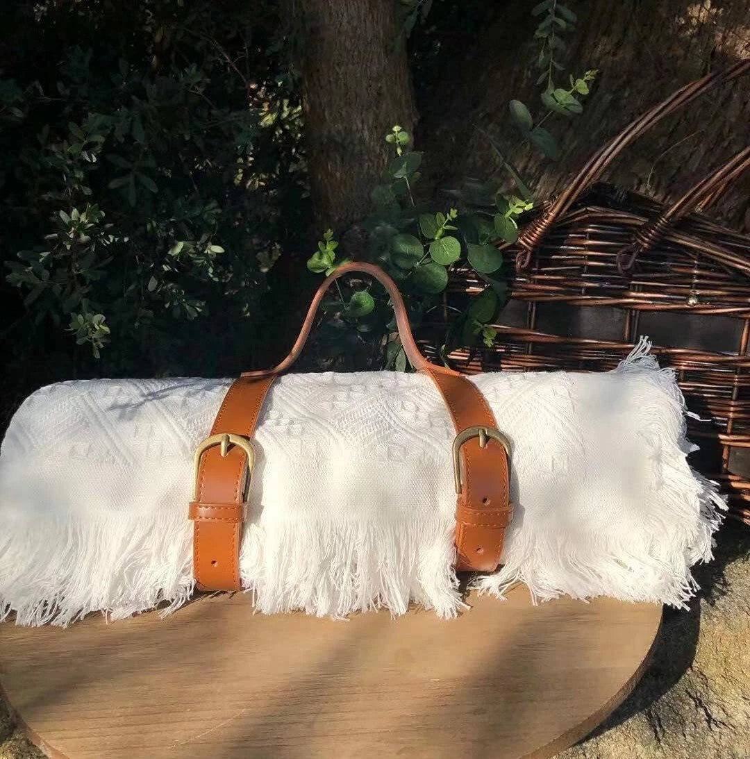Large cheap waterproof blanket