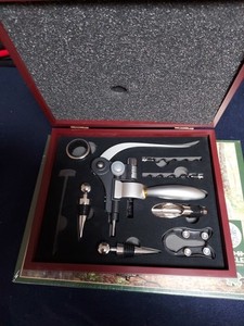 Wine accessories set w/ Wooden case Mahagony Red