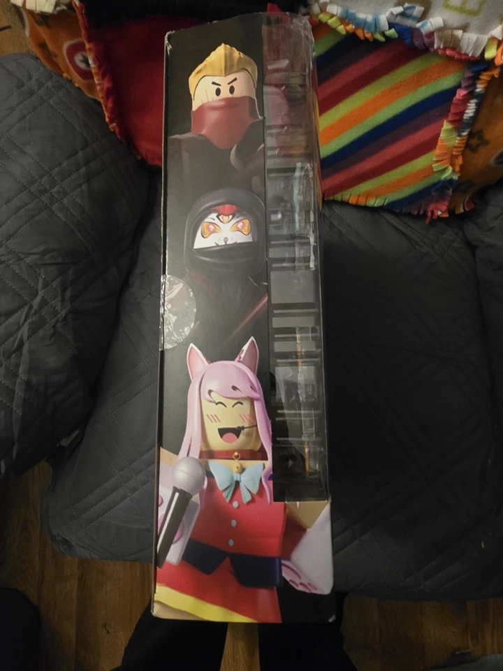 ROBLOX DUNGEON QUEST FUSION GOLIATH THROWDOWN 6 BONECOS DE AÇÃO 14 PEÇAS **NOVO** - Imagem 4 de 4