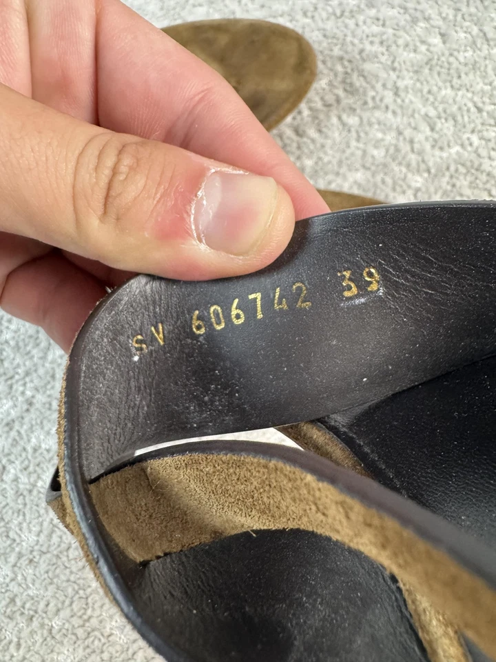 Sandalias Saint Laurent para mujer talla 39 gamuza tachonada punta anillo honda Italia Foto 4 de 4