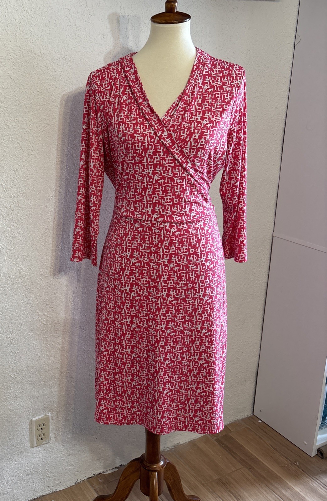 Jaclyn Smith  wrap dress Maxi length
