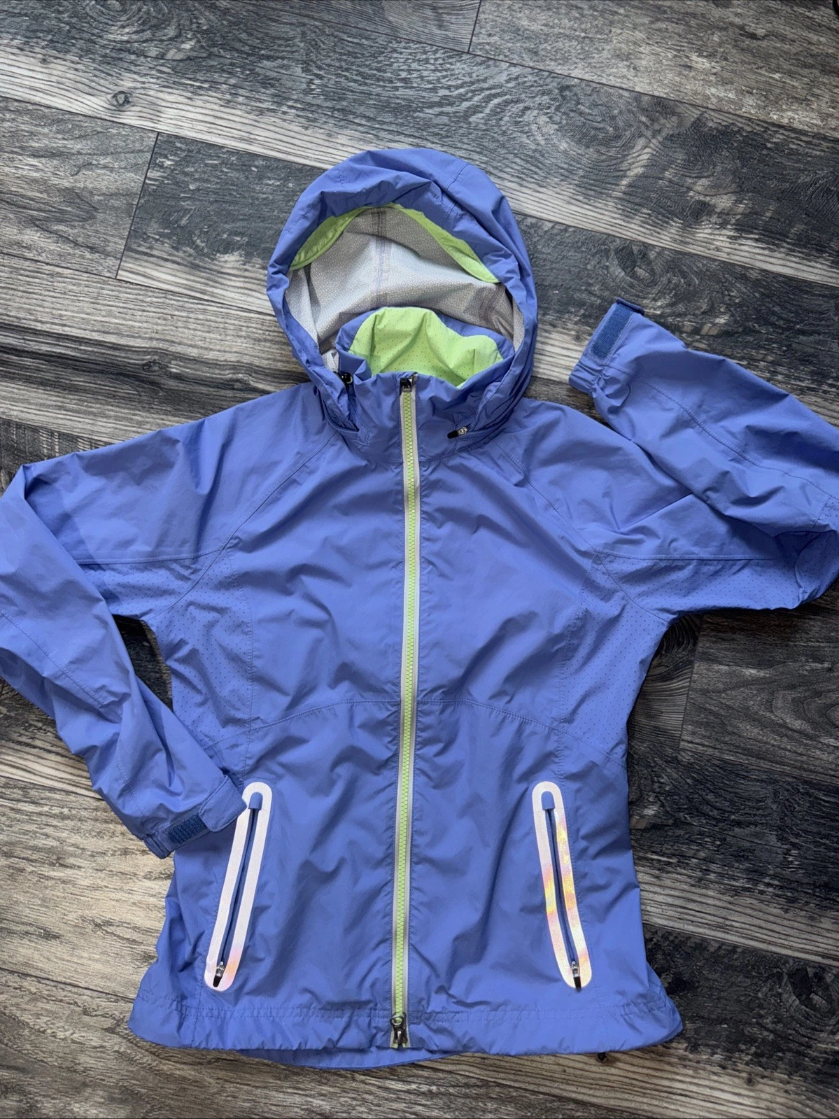 Zero Restriction Women's Rain Jacket Size Small Purple And Lime Green