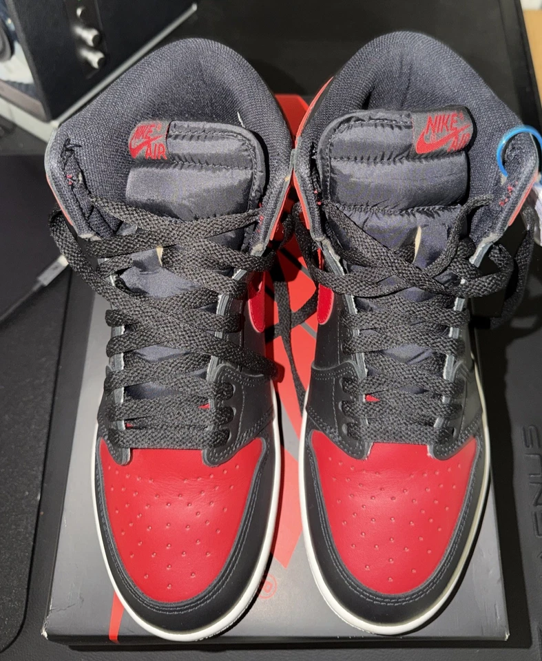 Talla 8.5 - Air Jordan 1 Retro '85 OG 2025 High Bred / Banned (HV6674-067) Foto 2 de 4