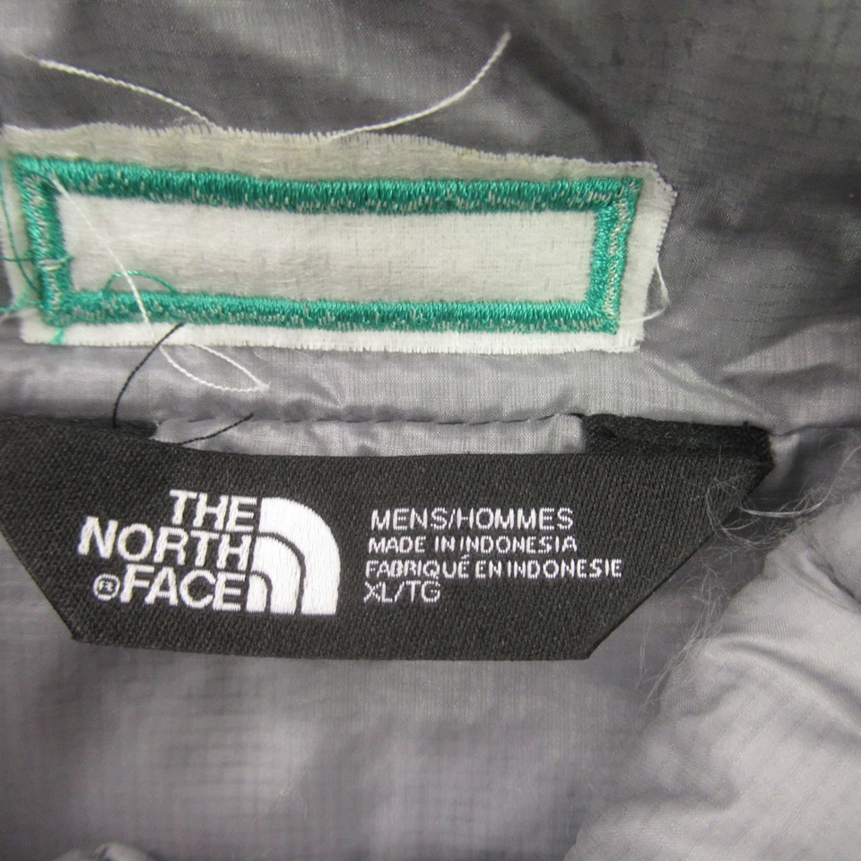 North Face Vest Mens XL Full Zip Sleeveless Outdoor Casual Gray Puffer Pockets - Image 4 of 4