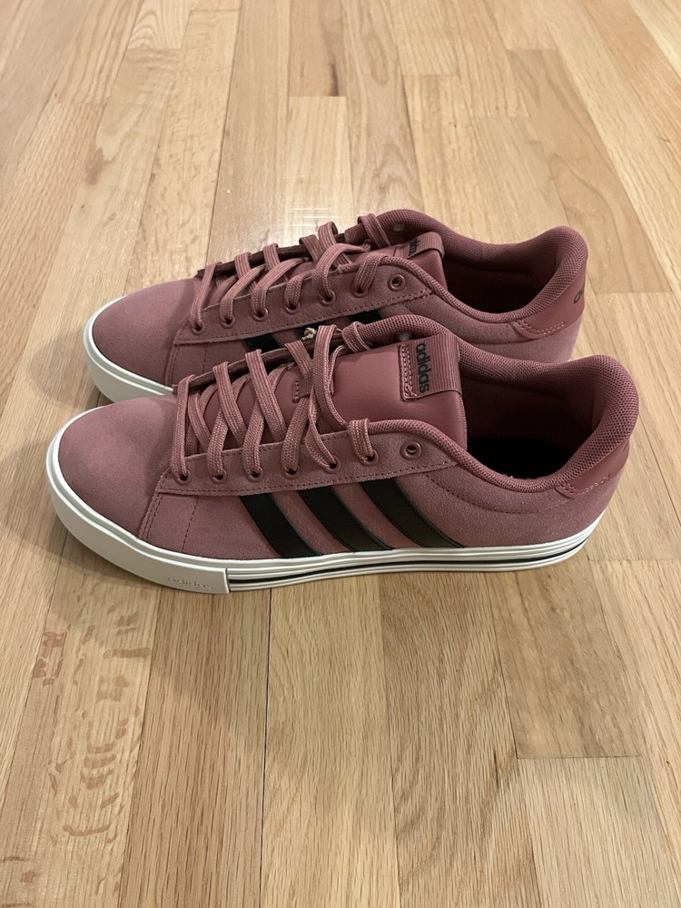 New Adidas Men’s Size 10 Daily 4.0 Preloved Crimson Skateboarding Shoes IF4511