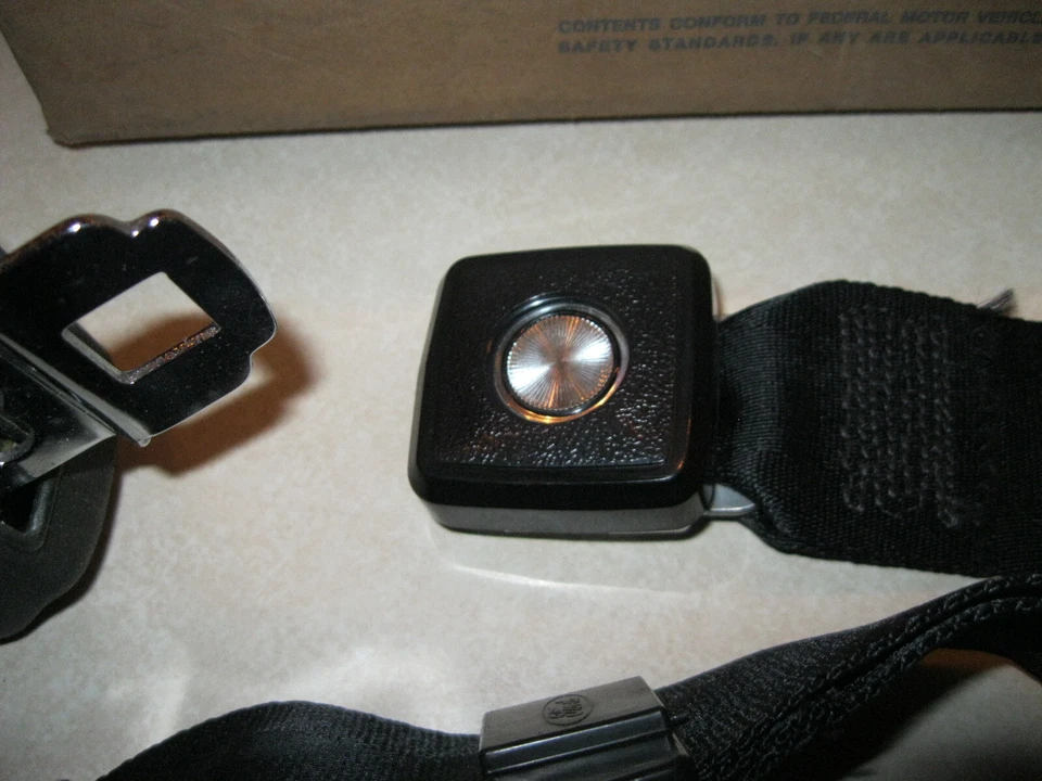 D2DZ-62611A72-W ВИНТАЖНЫЙ 72 РТУТНЫЙ МЕТЕОР КОМЕТА РЕМЕНЬ БЕЗОПАСНОСТИ НАТЯЖИТЕЛЬ В СБОРЕ НОВЫЙ ИЗ СТАРЫХ ЗАПАСОВ - Изображение 2 из 4