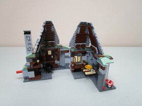 Lego HARRY POTTER HAGRID'S HUT SET 4738 JUST THE HUT & ALL OF ITS ACCESSORIES