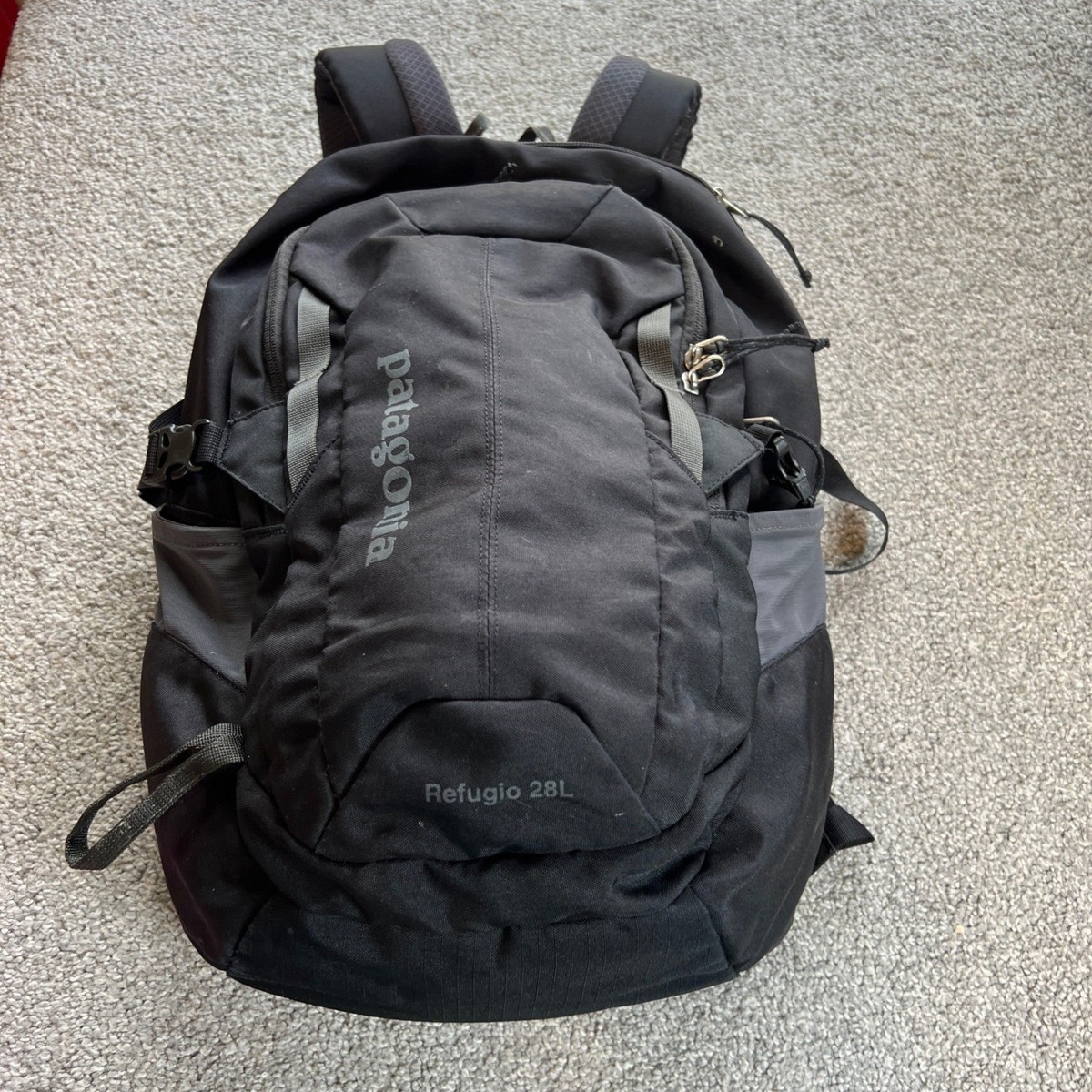 Patagonia Refugio 28L Backpack Black Hiking Laptop School Bag