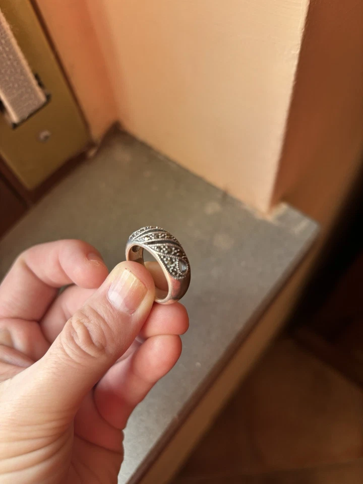 Anello in argento 925 brunito con marcasiti naturali - Immagine 2 di 2