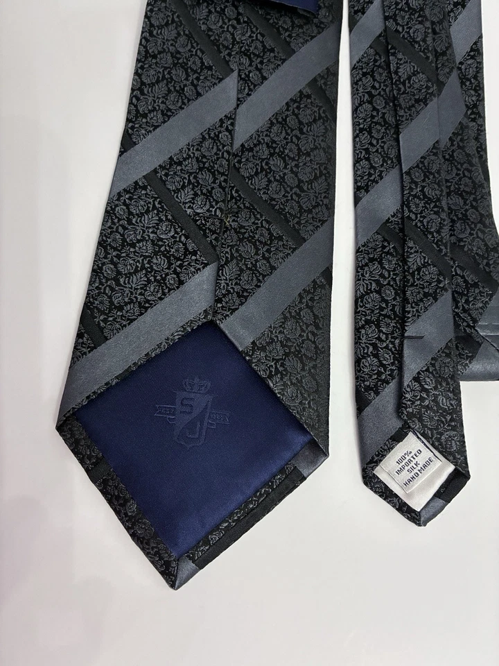 Gravata preta designer Sean John 100% seda - Imagem 4 de 4