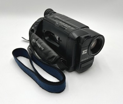 Sony Handycam CCD-TRV16 180x Digital Zoom w/ Battery