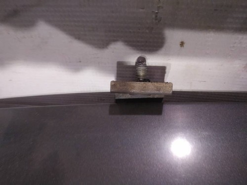 Scharnier für Heckklappe Kofferraumdeckel Hinten Linke  Volkswa DE2481750-88