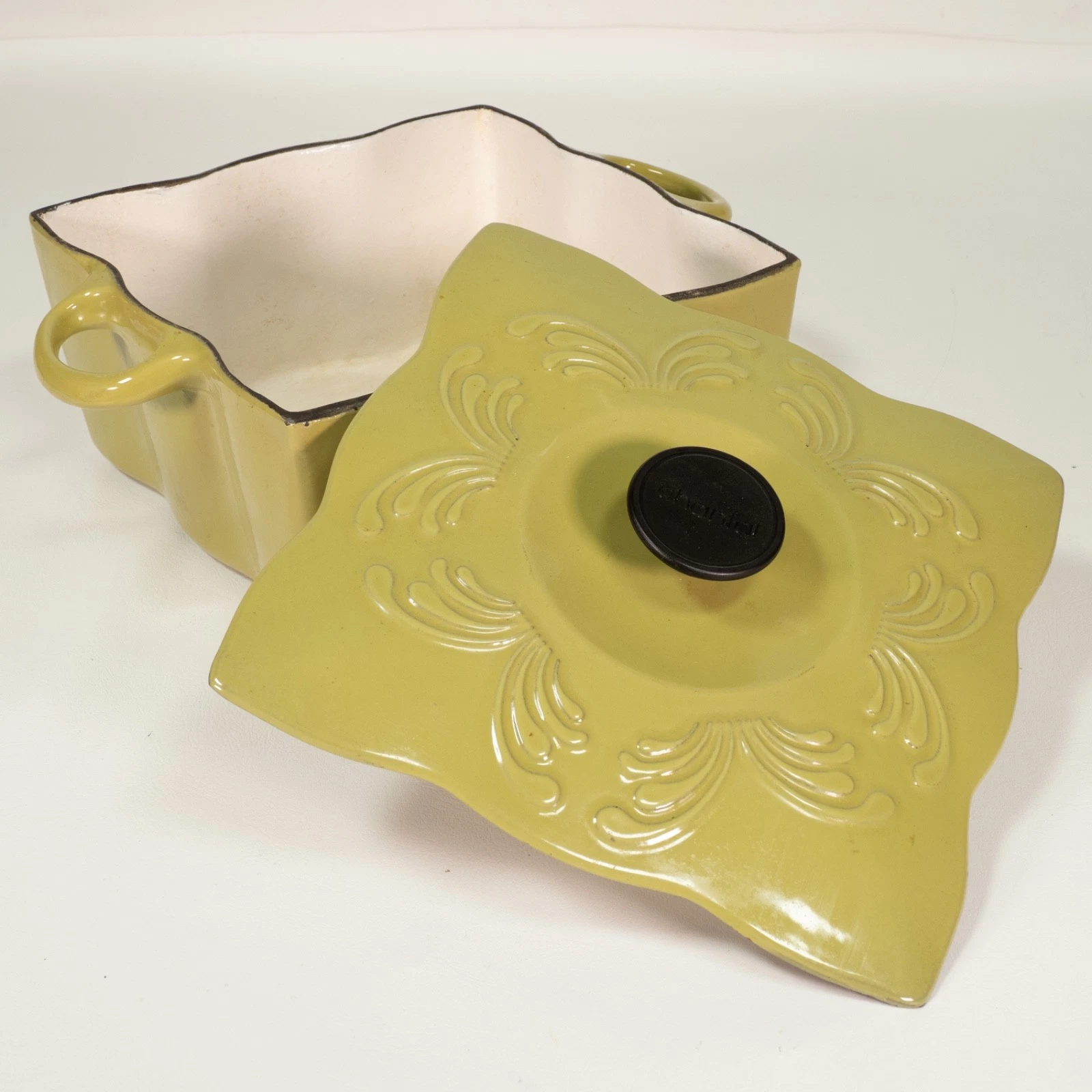 Chantal Talavera 3 Qt. Green Covered Dutch Oven Casserole Enamel Cast Iron