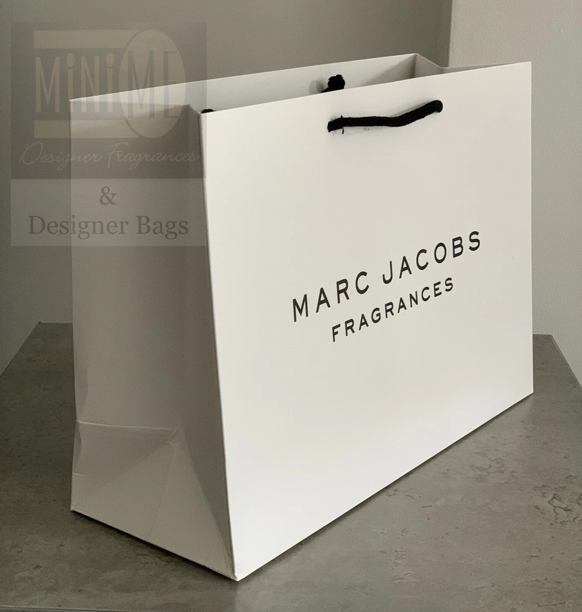 MARC JACOBS GIFT BAG White Thick Quality Medium 35 X 25 X 13cm NEW Authentic