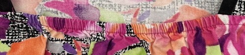 PRE-OWNED Women’s Floral (Med) ‘Koi by Kathy Peterson’ Scrub Top {Style# 116PR} - Picture 11 of 11