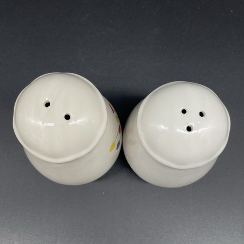 Vintage Original Tulips Flowers Salt and Pepper Shakers Taiwan - Picture 5 of 8