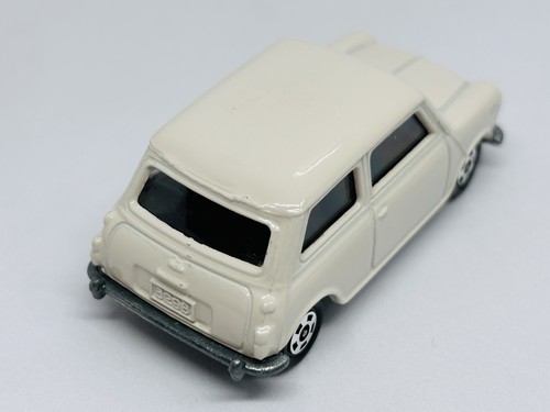 Tomica Tomy 88-2-100 - F8 - BLMC Mini - Ivory - Loose - Car 2 - Made In Japan - Picture 2 of 11