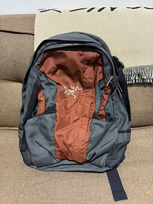 Arc'teryx Amp Backpack Rucksack A4 Größe Wandern Schule Daypack Schwarz
