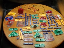 Large Lot of Used Elenco Snap Circuits Parts, Replacement Parts Untested