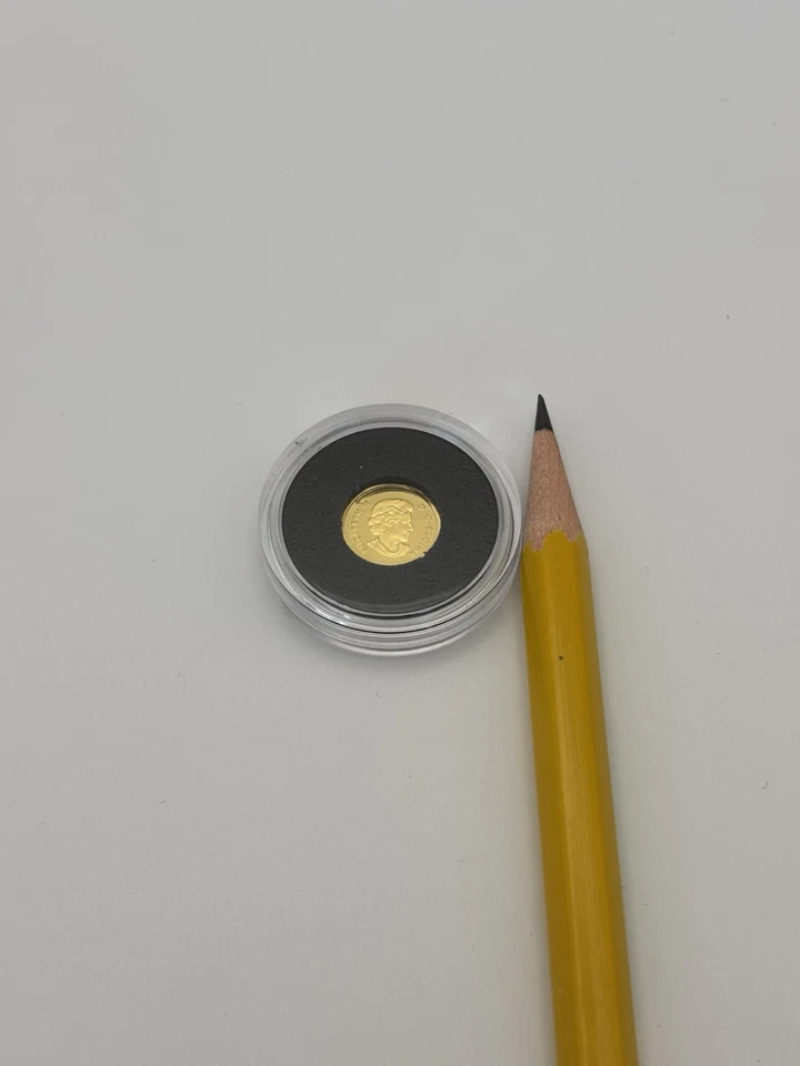 2014 Royal Canadian Mint Gold Coin: The Eastern Chipmunk - FREE SHIPPING and COA - Image 3 of 3