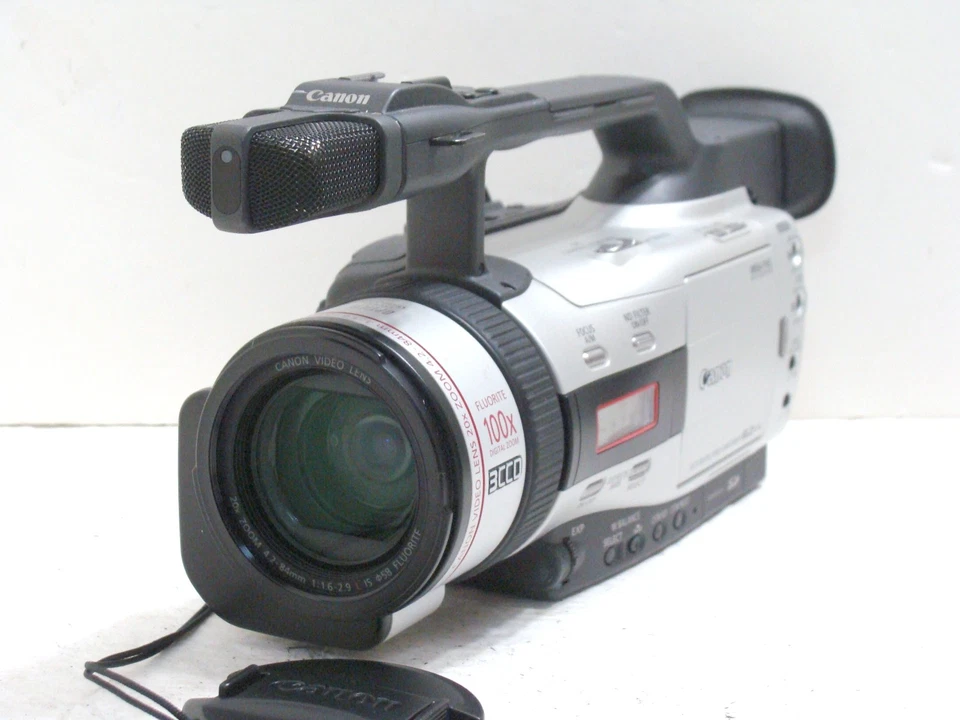 Canon DM-GL2 3CCD Mini DV Hybrid Professional Camcorder 20x Zoom + Transfer Kit - Image 2 of 4