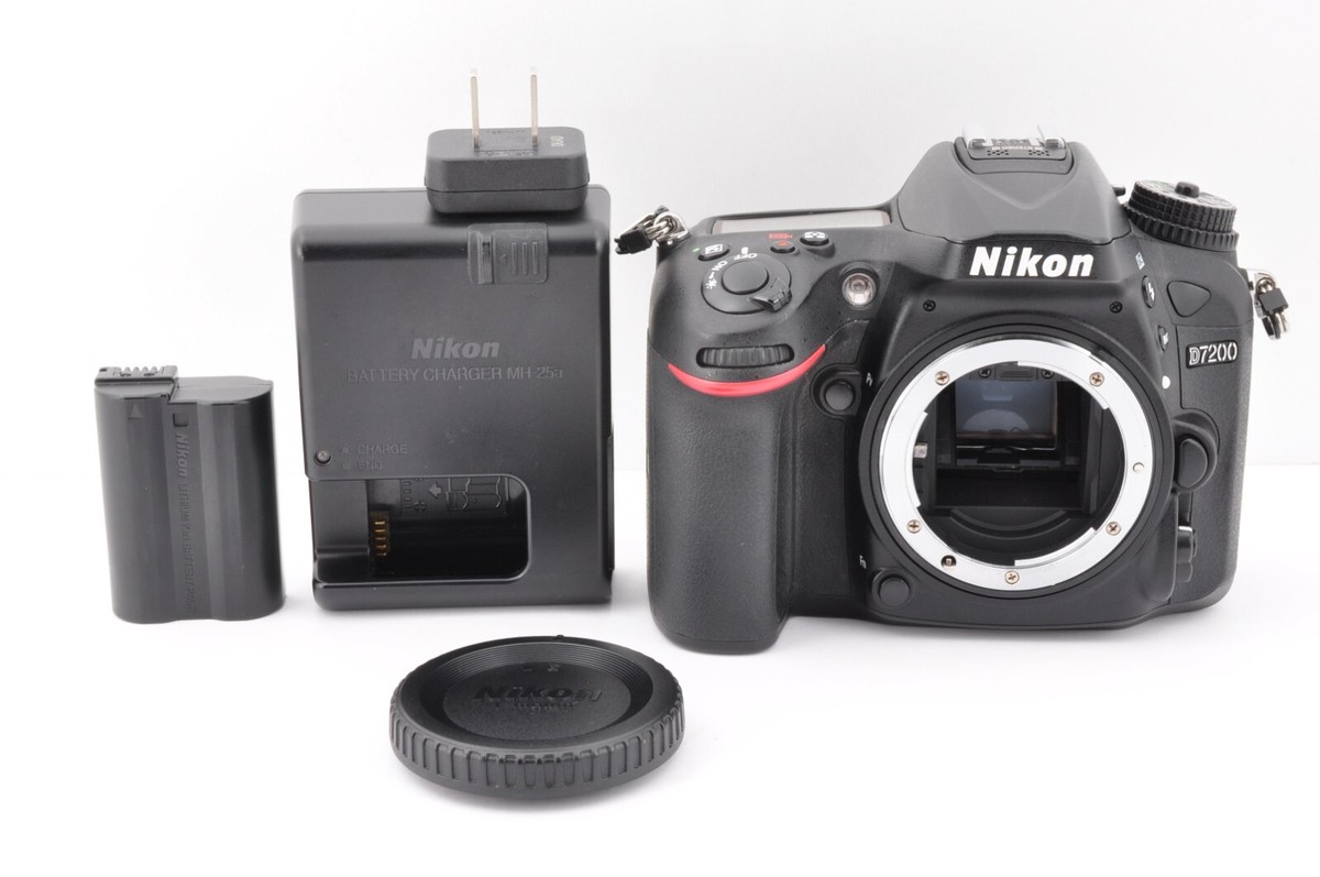 Mint Nikon D7200 24.2MP DSLR Camera Body Shutter Count 11564(8