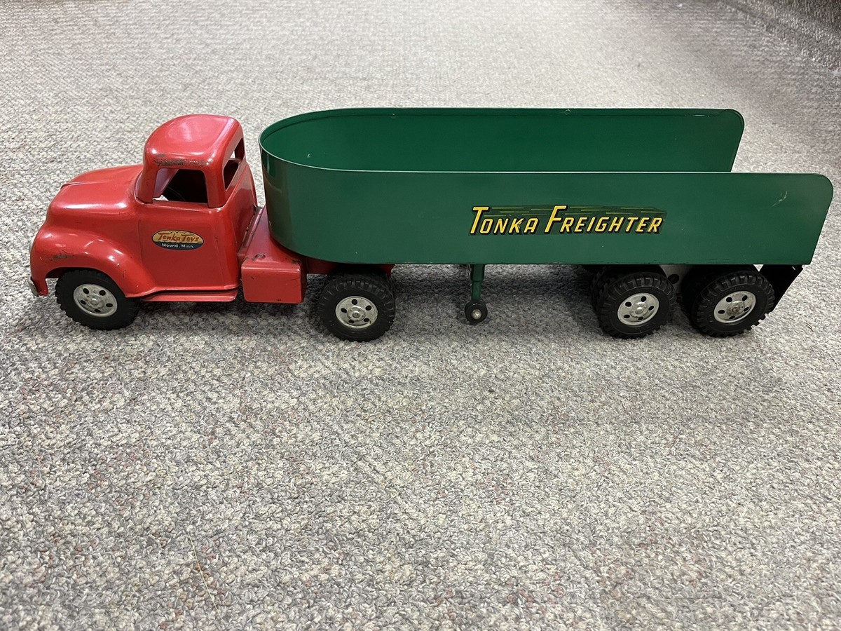 TONKA トレーラートラック　1960〜70年代　ミントグリーン TONKA トレーラートラック 1960〜70年代 ミントグリーン