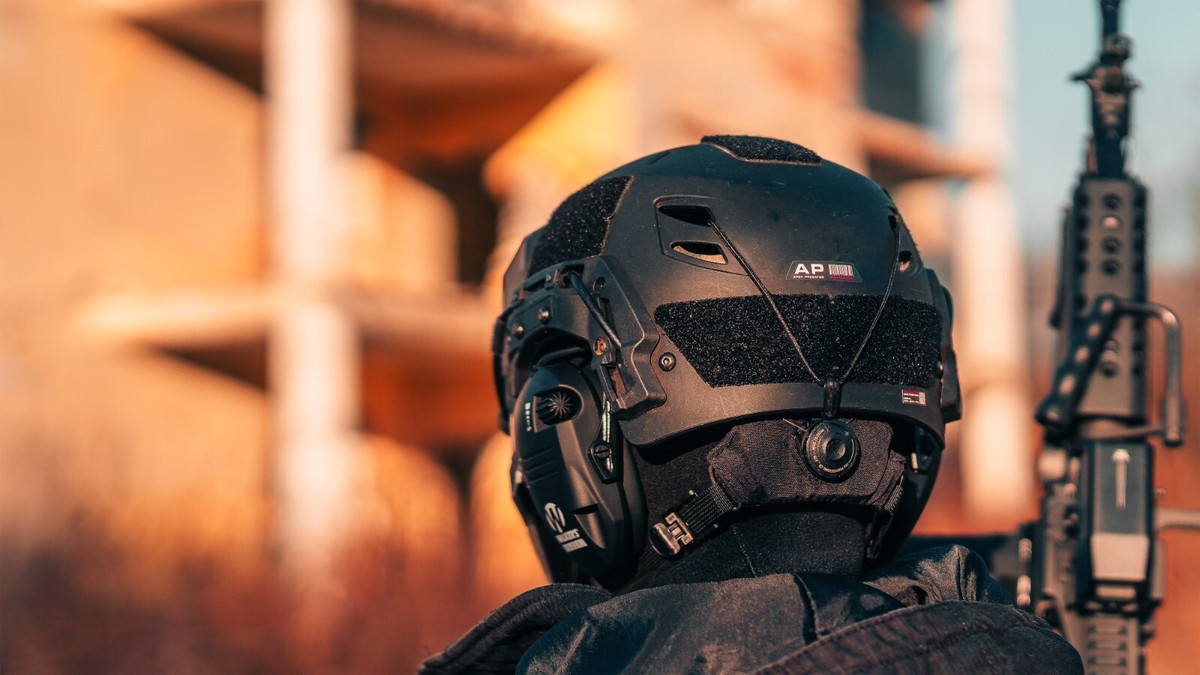 Apex Predator Helmet, Wearable Airsoft Helmet, Cyberpunk Apex Predator Helmet, Wearable Airsoft Helmet, Cyberpunk