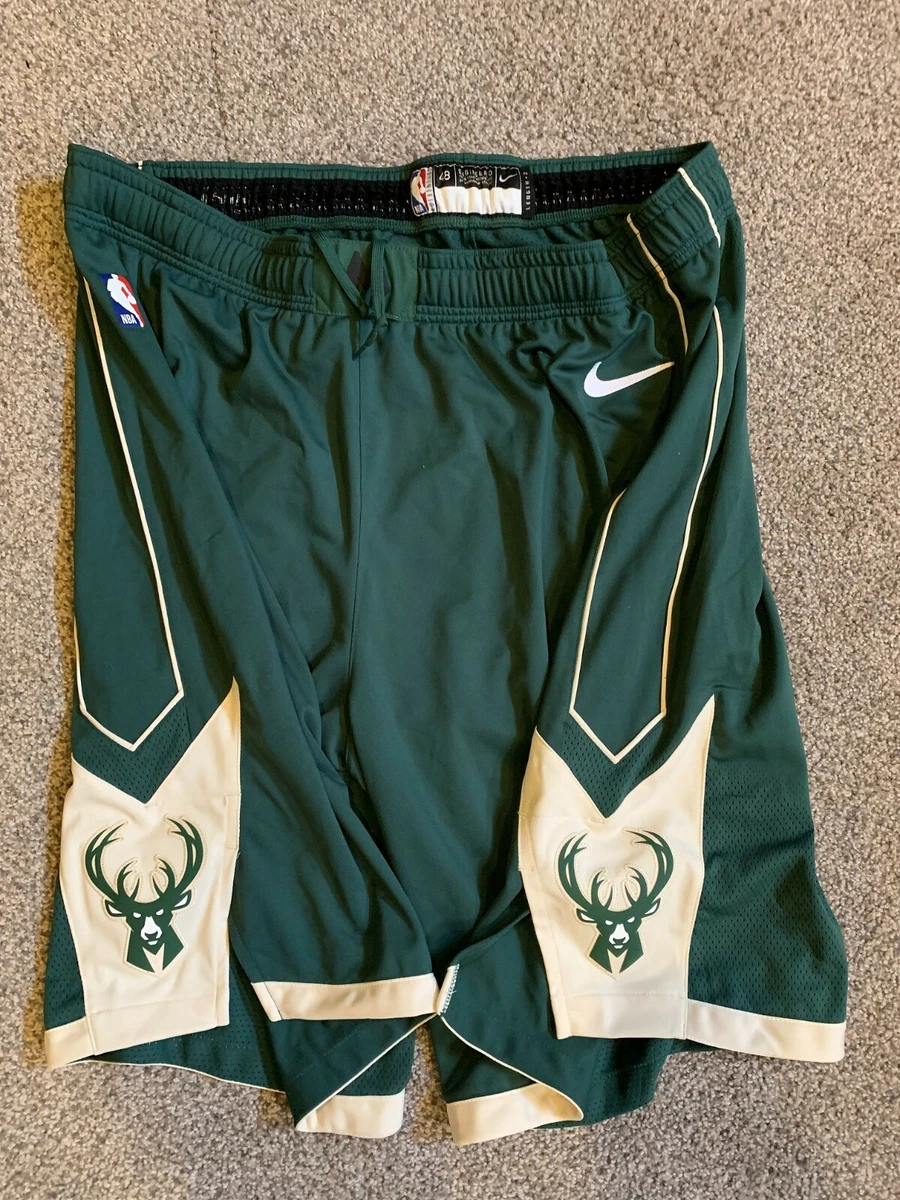 Nike hotsell bucks shorts