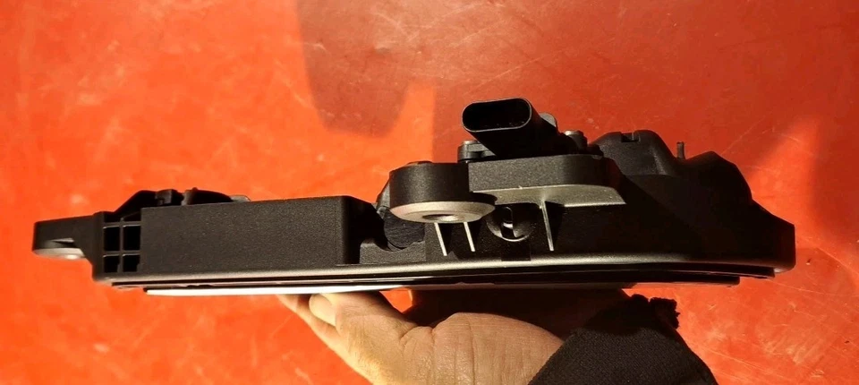 NEW OEM Tesla Door Handle Outer Passive Right Hand Black 1528115-99-e - Image 4 of 4