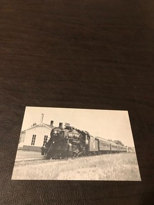 UNPOSTED POSTCARD - SOO LINE EXCURSION TRAIN RETURNING TO MINNEAPOLIS, MINNESOTA