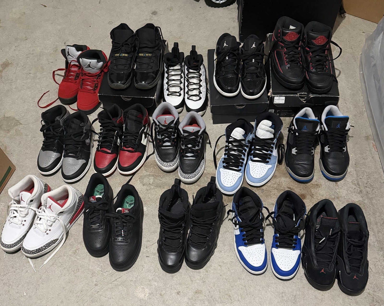 Jordan Sneakers Mixed Lot. Some sneaker models are rare
