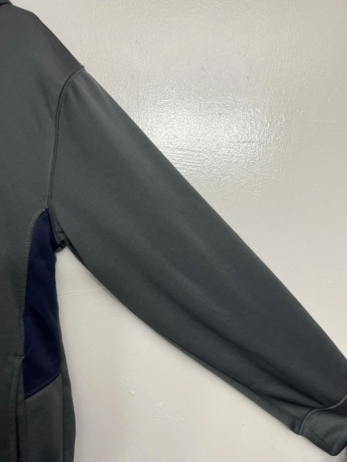 VETEMENTS Felpa con cappuccio West Virginia Mountaineers con tasche di abbigliamento Knights. Medium.